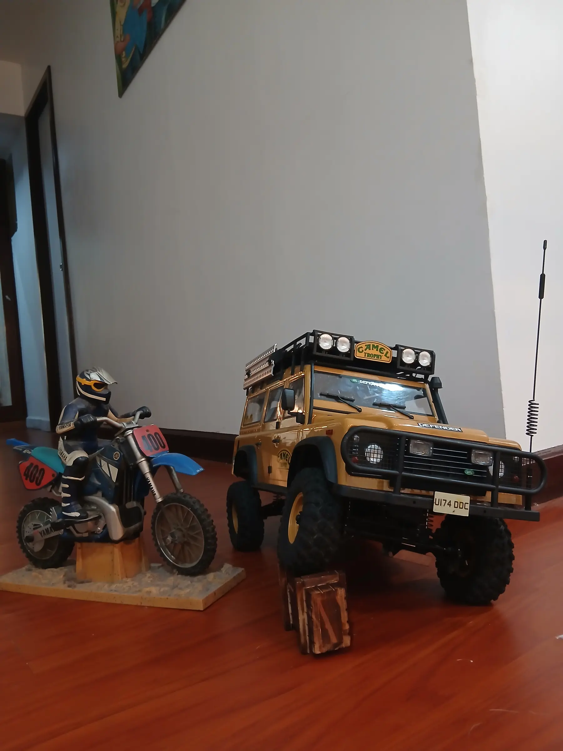 BERNARDOS HILLTOP CRAWLERS